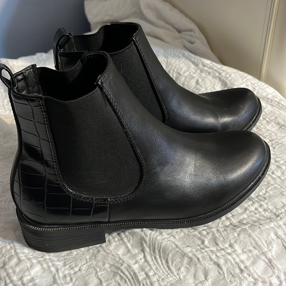Black ankle Weeboo boots, size 10